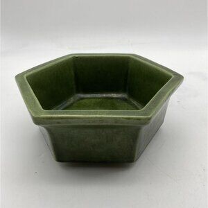 Vintage MCM Hager‎ Planter Pot #4003  Hexagon Shaped Green Art Pottery *chip